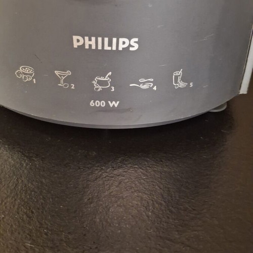 Philips HR2074 blender like new with 2L glass jar, 600W