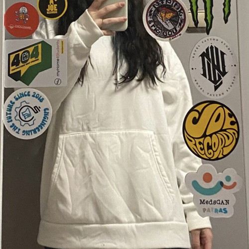 Shein white sweatshirt with back design like new, size M
