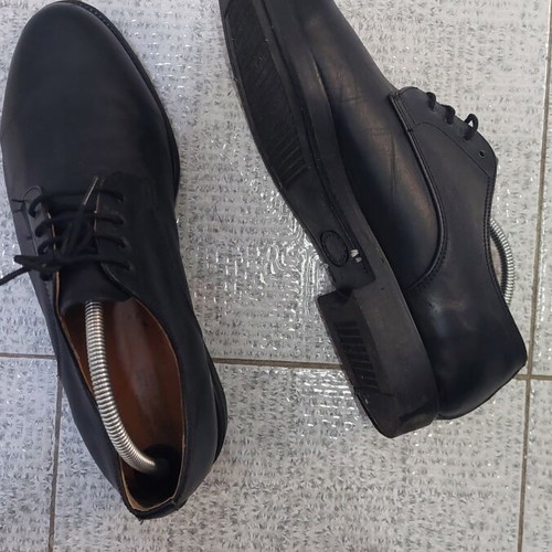Leather military shoes size 45, classic style, black, like new