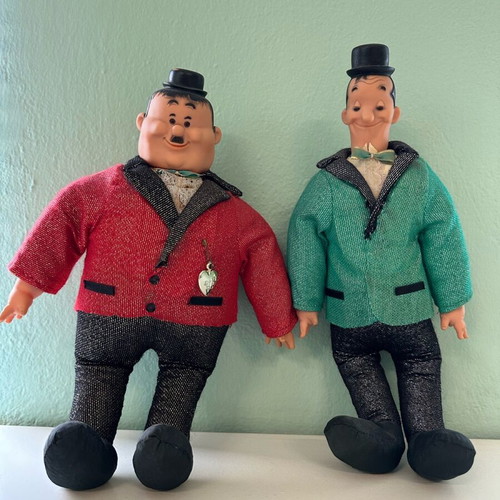 Collectible dolls Fat and Thin used from El Greco