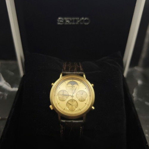 Seiko 7A48-702A Moonphase Quartz Chronograph vintage watch