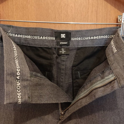 DC Shoes Worker Relaxed Chino Shorts size 32 anthracite like new