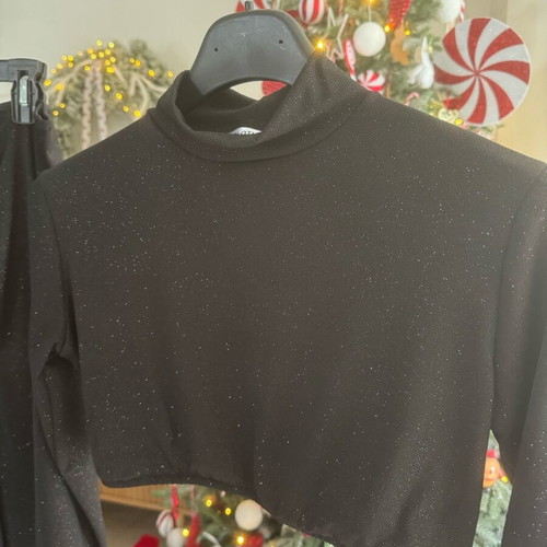 Chica Clothing skirt and top set like new, black, onesize