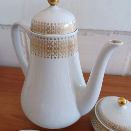 Winterling porcelain tea set like new with teapot, sugar bowl, creamer, and six cups