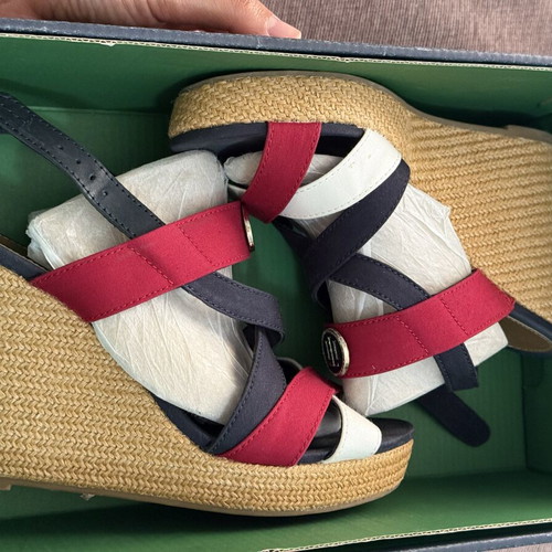 Tommy Hilfiger platform sandals like new, size 37, white and blue