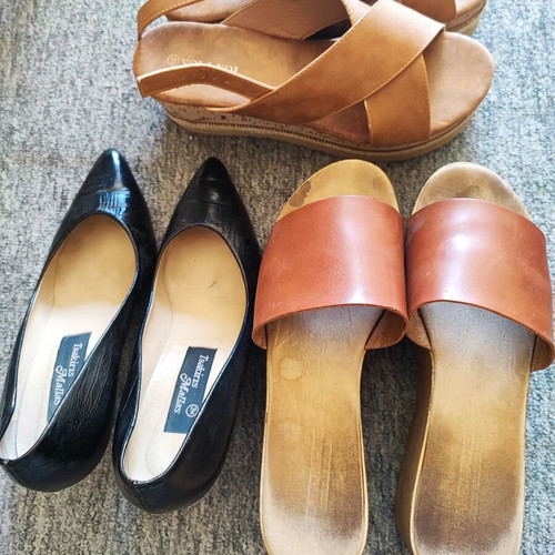 Shoes pack of 3 pairs used, sizes 39 and 40, beige platforms and sandals