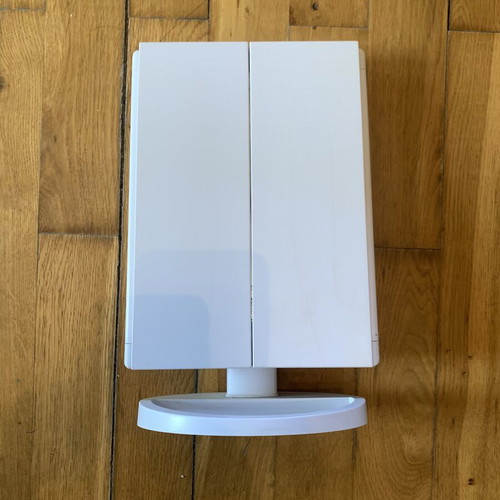 Lighted tabletop mirror like new