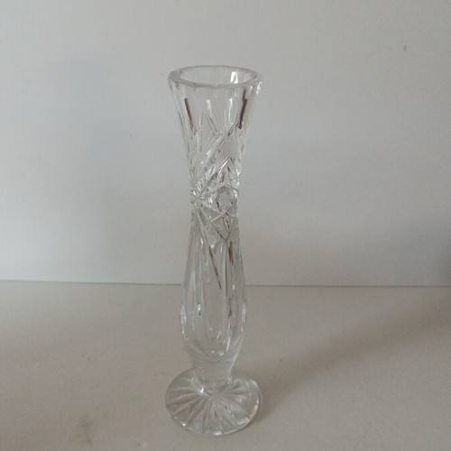 Vintage crystal bud vase with starburst carving
