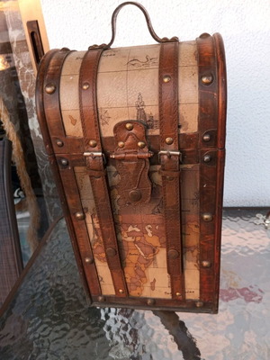 Wooden wine case used, large leather box for two bottles