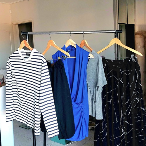 Women's clothing bundle Large-XLarge, Zara multicolor