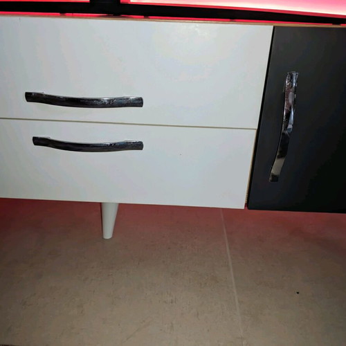TV stand like new