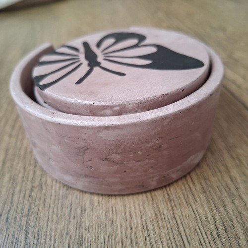 Handmade plaster coaster set with butterfly design