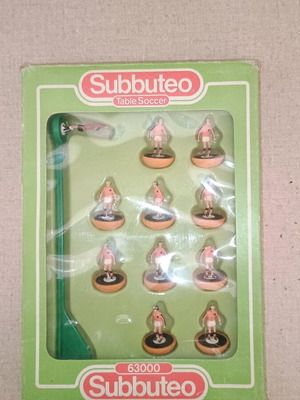 Subbuteo team Netherlands μεταχειρισμένη σε καλή κατάσταση