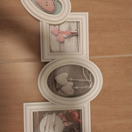 Photo frames like new in white color