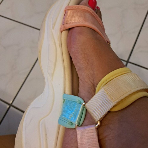 Alta Moda athletic sandals used, multicolor, size 37