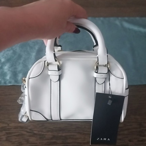 Zara white small handbag new with removable strap and gold details