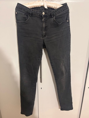 Дънки Zara сиво-черни Medium/Large като нови