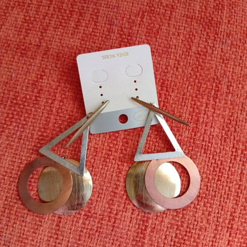 Trichroma hanging earrings new