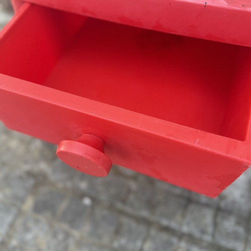 Children's Table with Drawer used, red color