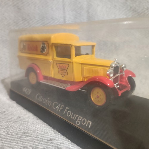 Citroen C4F Fourgon metal miniature like new, 1:43 scale