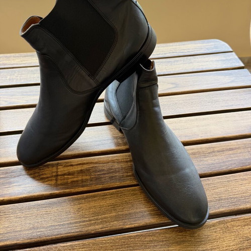 Robinson black leather Chelsea boots size 45 like new