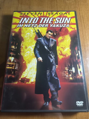 Into The Sun DVD like new, action thriller with Steven Seagal