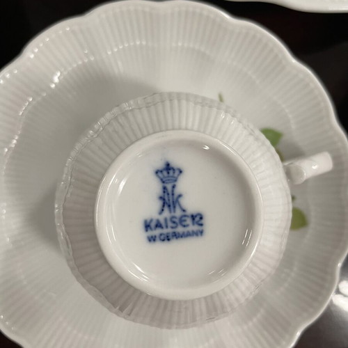 Kaiser porcelain tea set with teapot, milk jug, sugar bowl, tray, cups and saucers