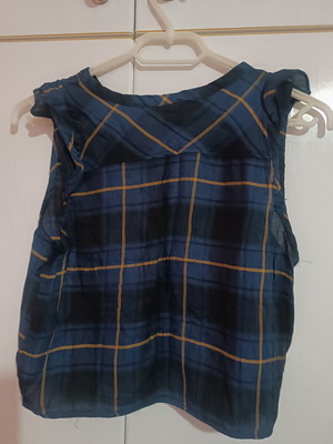 Pull and Bear sleeveless blouse medium used, blue check pattern