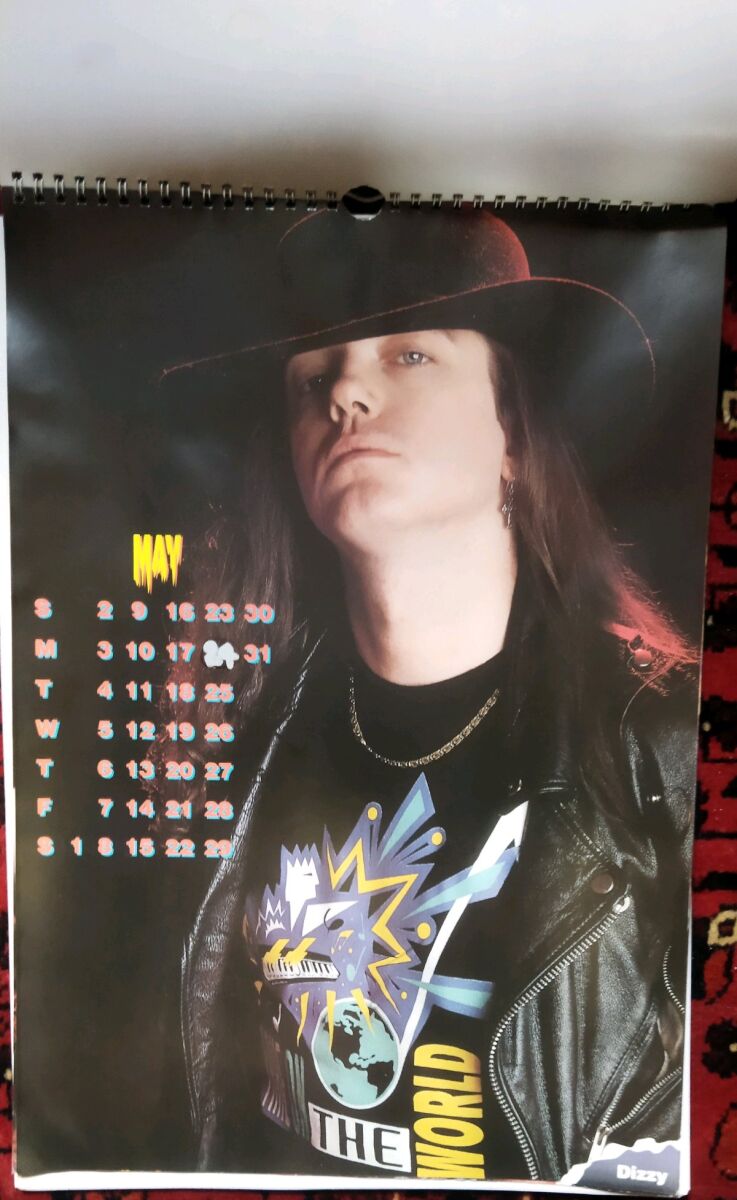 Guns N' Roses 1993 calendar like new - € 16,00 - Vendora.cy