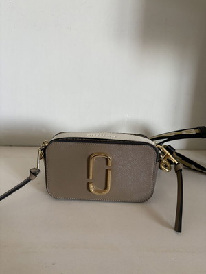 Marc Jacobs The Snapshot shoulder bag, grey beige