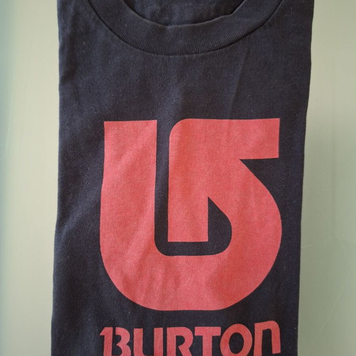 Burton t-shirt small size like new, black