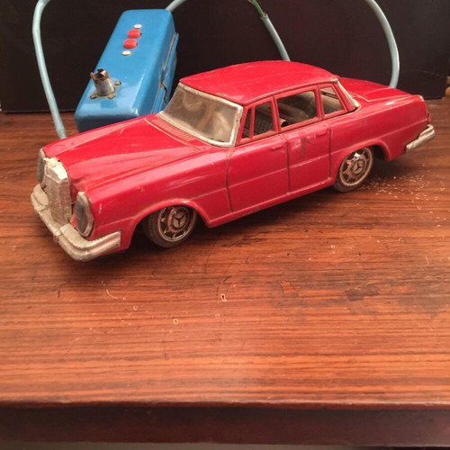 Tin battery toy Mercedes Benz used, missing steering wheel on control