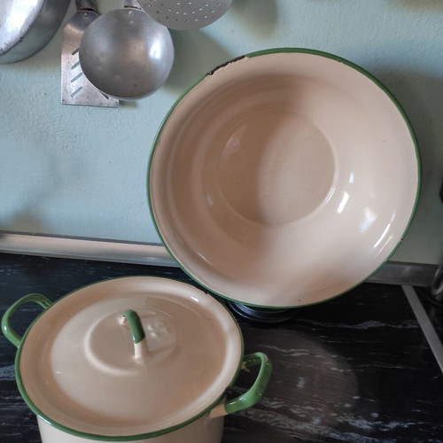 Vintage enamel pot with lid 16 cm used, beige with green details
