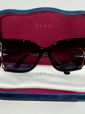 Gucci GG0592S 002 Women's Sunglasses like new