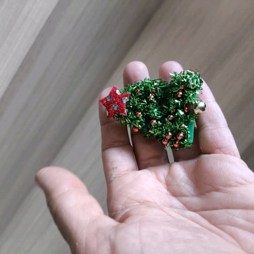 Christmas brooch used