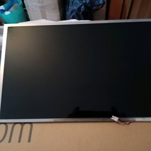 LG Display LP141WX3 laptop screen like new 14.1" 1280x800