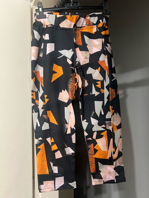 Capri leggings new, size S / 36 / 8