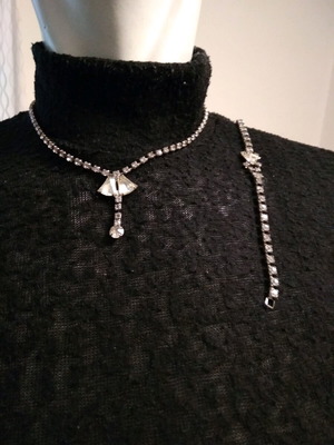 Vintage choker and bracelet with rhinestones used
