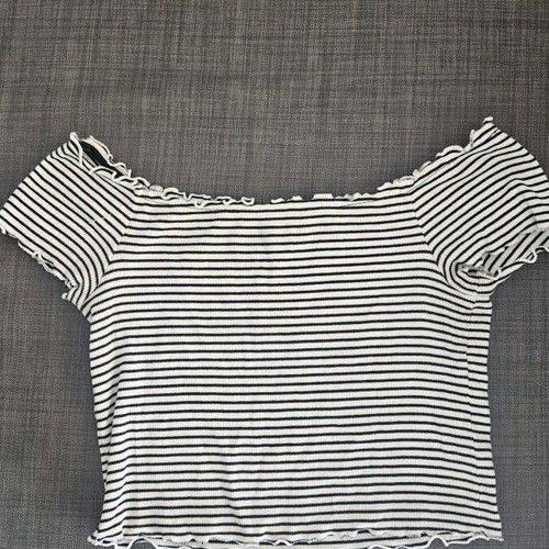 Crop top strapless like new, size M, black and white