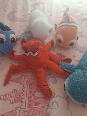 Mini Nemo-Dory plush collection used, Finding Dory characters