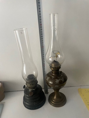 Λάμπες πετρελαίου μεταχειρισμένες, 2 τεμάχια με λαμπογυαλιά
