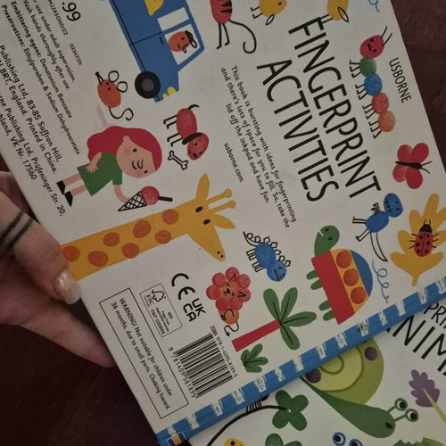 Σετ βιβλία Usborne Fingerprint Activities, Animals και Classic edition