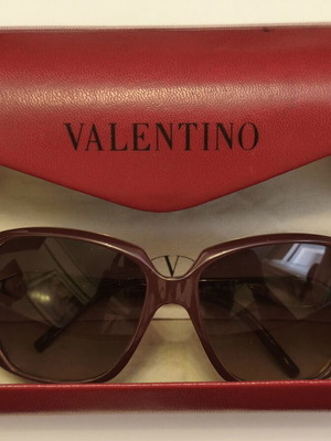 Valentino sunglasses like new, bordeaux color with case