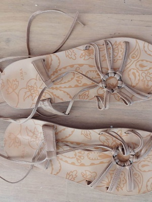 Zara lace-up boho hippie sandals size 37 beige like new
