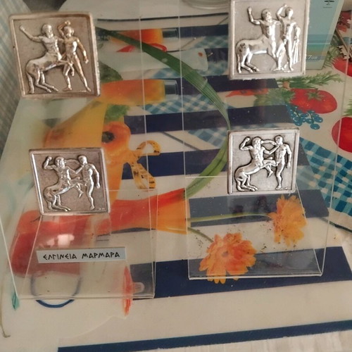 Elgin marbles like new, set of 2