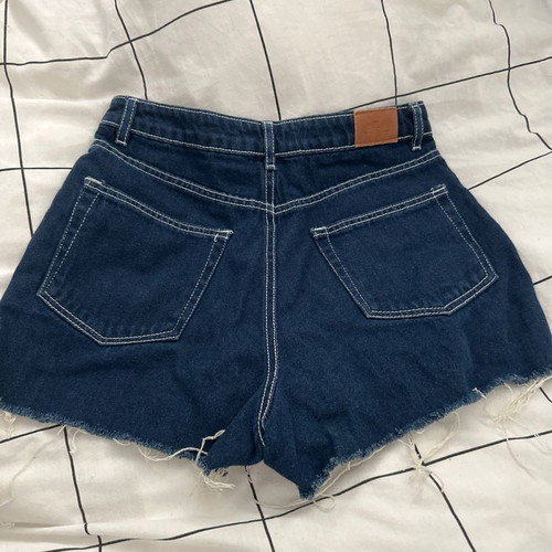 Pink Woman denim shorts like new, size 34