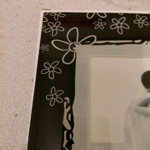 Glass photo frame 15cm x 20cm new
