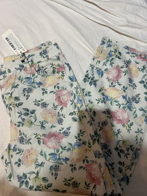 Jeans with floral patterns, new, size XL