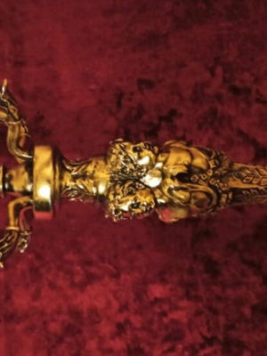 Χρυσό κηροπήγιο πολύ ψηλό μεταχειρισμένο με πέντε θήκες ύψος 50 εκ