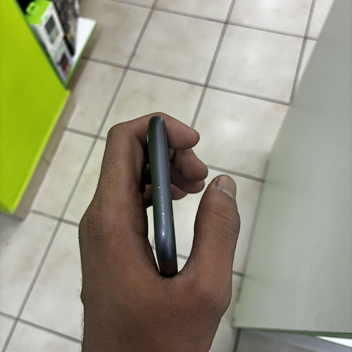 iPhone 11 black 128GB used in good condition